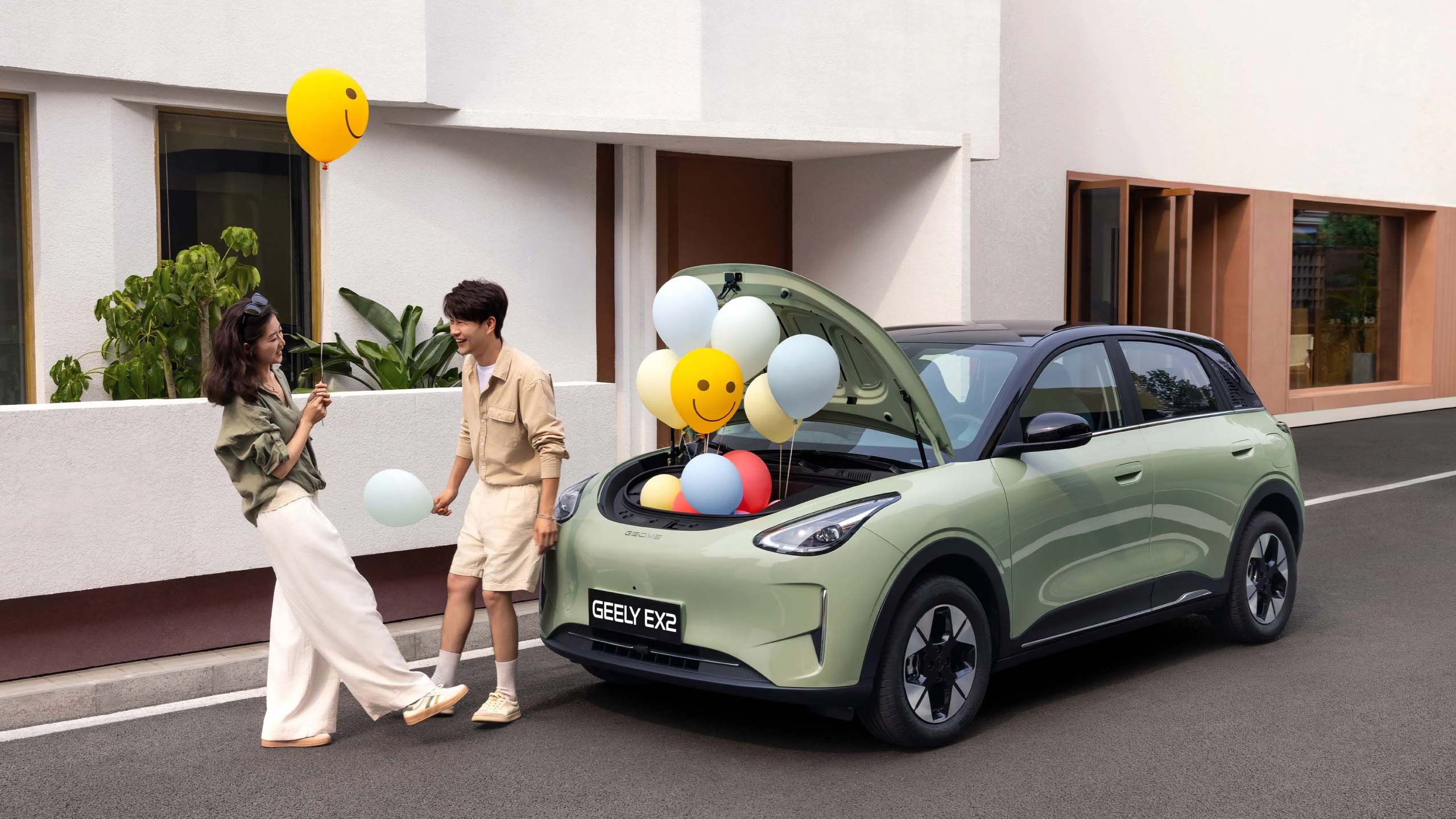 GEELY EX2