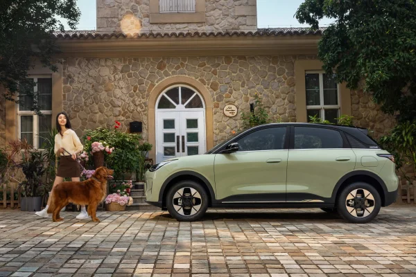 GEELY EX2